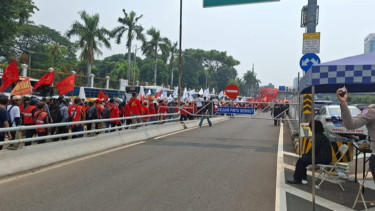 Ada Demo Hari Buruh di Depan Gedung MPR/DPR, Akses Keluar Tol MPR/DPR Ditutup Sementara
