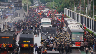 Pukul Mundur Massa Aksi, Polisi Tidak Izinkan Wartawan Masuk ke Gedung DPR