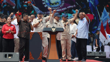 Wamenkomdigi Rayakan Hari Buruh Internasional "Mayday" 2025 bersama Presiden RI dan Ratusan Ribu Buruh