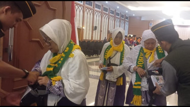 Ini Pesan Mendalam Menag Ketika Melepas Kloter Pertama Jamaah Haji Indonesia: Perbaiki Niat!