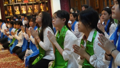 Wihara Ekayana Arama Gelar Sejumlah Upacara Sambut Hari Waisak