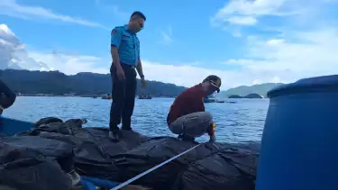 Tim gabungan dari Pengawasan Sumber Daya Kelautan dan Perikanan (PSDKP) bersama Syahbandar Perikanan Bitung menemukan indikasi pelanggaran serius pada salah satu kapal motor perikanan, KM Ayra Rene 01.