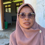 Kisah Bu Guru Baisa dari Pulau Rinca, 21 Tahun Mengajar sambil Menjaga Murid dari Komodo