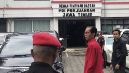 Ketua DPC PDI Perjuangan Surabaya Adi Sutarwiyono Diberhentikan