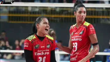 Junaida Santi bersama Jordan Thompson