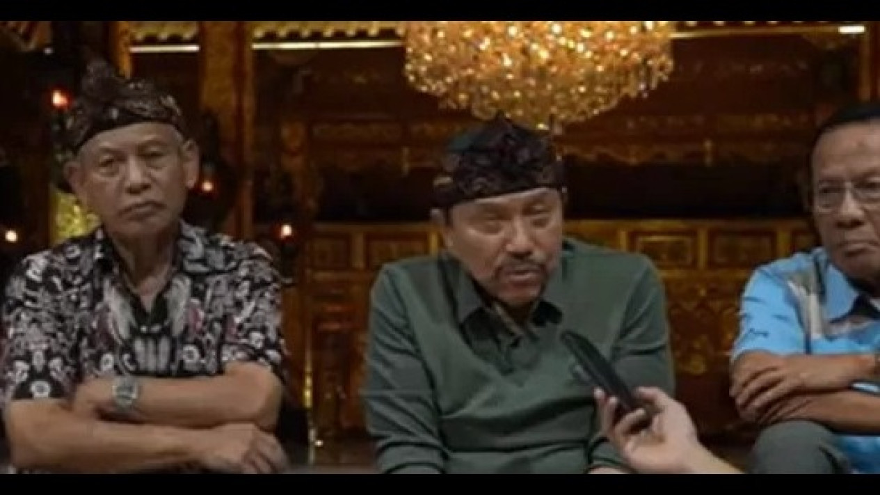 Hendropriyono Bela Hercules, Mantan Kepala BIN Itu Ungkap Perjuangannya untuk Indonesia: Rela Kaki dan Tangan Buntung dan Tetap Setia Kepada Indonesia
            - galeri foto