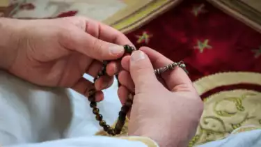 Ilustrasi dzikir setelah shalat Fardhu