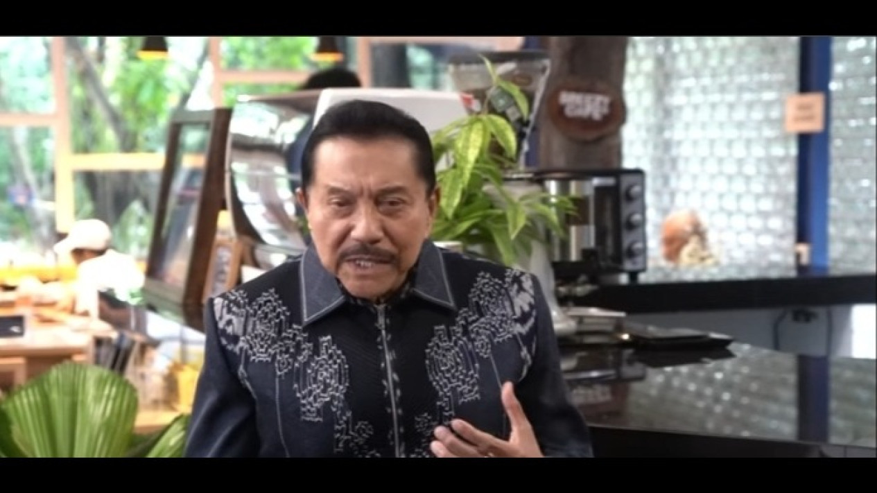 Hendropriyono Sebut Tuntutan Forum Purnawirawan TNI Copot Wapres Gibran Hoaks, Mantan Kepala BIN Itu Tuding Ada yang Main!
            - galeri foto