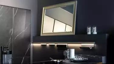 Ilustrasi cermin di ruang makan