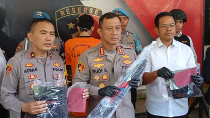 Sadis! Dua Begal Bacok Perempuan di Bandung