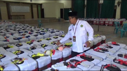 Calon Jemaah Haji Jombang Tandai Koper dengan Barang Unik, Mulai Peralatan Dapur hingga Sandal Jepit