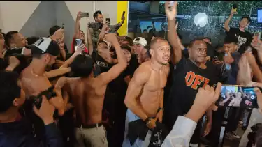 Para Pemain Persib Rayakan Gelar Juara Liga 1 2024-2025