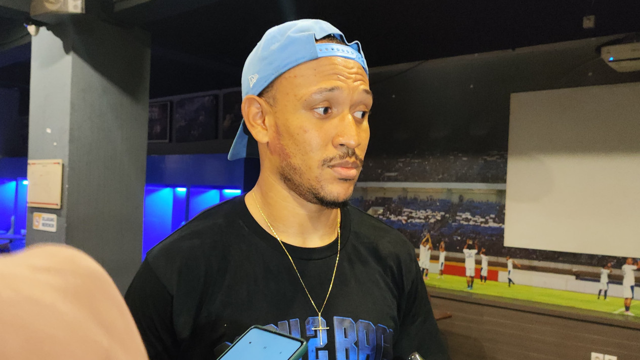 Omongan Berkelas Gustavo Franca usai Bawa Persib Bandung Juara Liga 1 2024-2025
            - galeri foto