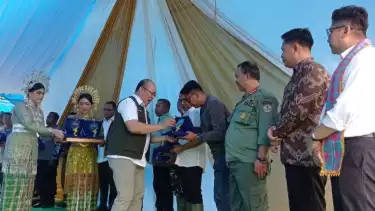 Perusahaan PT. Sepium Energi Selaras menggelar louncing penanaman pohon gamal bersama kelompok tani di Desa Margacinta, Kecamatan Moramo, Kabupaten Konawe Selatam, Sulawesi Tenggara, Senin (5/5/2025).