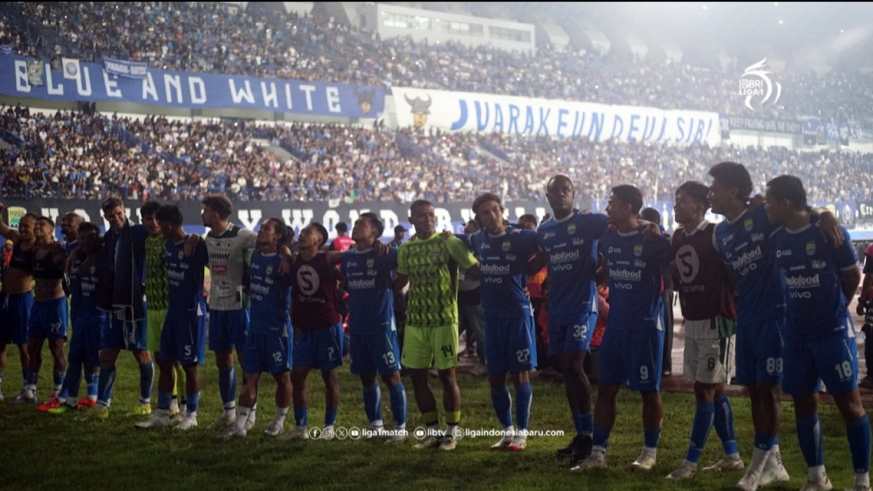 Para Pemain Persib Bandung akan ‘Mandi Uang’ usai Rengkuh Gelar Liga 1 2024-2025, LIB Beri Hadiah Segini
            - galeri foto