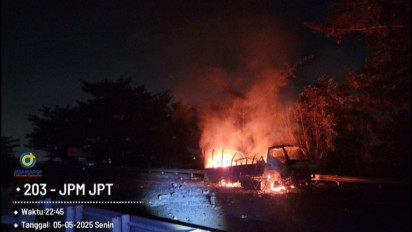 Sebuah Truk Meledak dan Terbakar di Ruas Tol Gempol Pasuruan