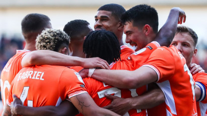 Kembalikan ke Ipswich Town, Blackpool Ingin Ikat Elkan Baggott Secara Permanen