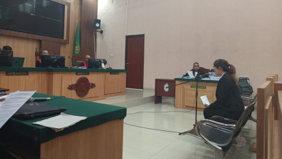 Isa Zega Panik, Terisak, Tantang JPU & Pelapor Sumpah Pocong Kena Ancaman Pencemaran Nama Baik