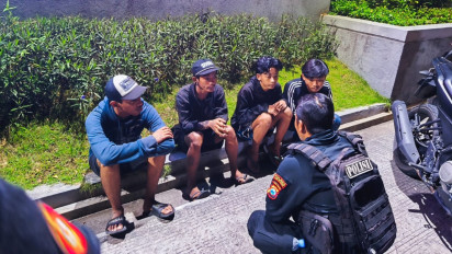 Bawa Sajam Hendak Tawuran Antar Gangster, Empat Remaja di Gresik Ditangkap Polisi