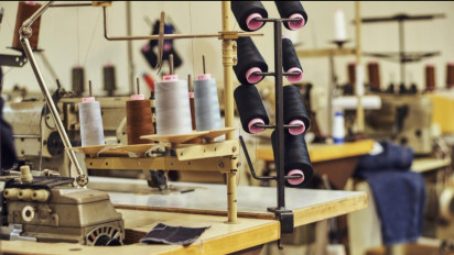 Badai PHK Mengancam! Industri TPT Tertekan Gempuran Impor dan Wacana BMAD