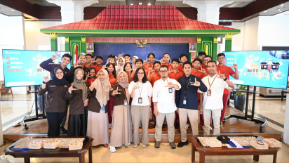 Siswa SMP Labschool UNY Ikuti Edutrip BI DIY dan Kantor Pos Besar Yogyakarta