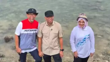 PHE OSES bersama Gubernur Lampung (tengah), Rahmat Mirzani Djausal dan Kepala Dinas Kelautan dan Perikanan Provinsi Lampung.