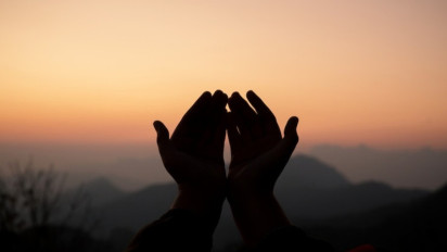 Begini Doa Meluluhkan Hati yang Keras dalam Islam