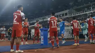 Laga Perdana Usai Segel Gelar Juara, Barito Putera Berikan Guard of Honour bagi Persib Bandung
