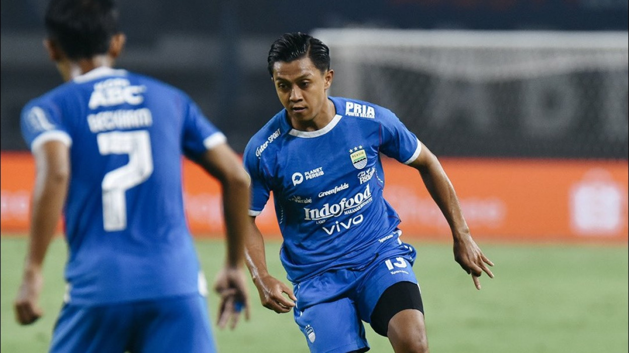 Yuswanto Aditya Jaga Harga Diri Persib, Update Klasemen Liga 1 2024-2025 Usai Barito Putera Permalukan Tim dari Gol Bunuh Diri
            - galeri foto