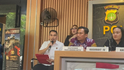 Mencurigakan, Sembilan Orang Bawa Ponsel dengan Jumlah Tak Wajar dan 2.260 Kartu Perdana di Bandara Soekarno-Hatta, Polisi Ungkap Hal Ini...