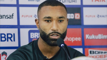 Yuran Fernandes Hadapi Bernardo Tavares di Duel Persebaya Vs PSM, Ungkap Rasa Hormat tapi Siap Jadi Tembok Kukuh di Surabaya