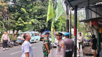 Tumpas Aksi Premanisme, Polres Jakarta Pusat Tangkap Dua Pemalak Sopir hingga Tertibkan Ratusan Spanduk dan Bendera Ormas
