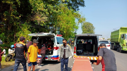 Sopir Hilang Konsentrasi, Truk Tabrak Lima Motor di Sragen, Lima Luka-luka