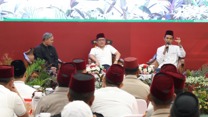Rocky Gerung dan Ustaz Abdul Somad Bicara Iman, Ilmu, dan Tanggung Jawab Peradaban di Mapolda Riau