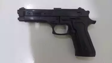 Pistol Mainan yang Digunakan Oknum Bobotoh Saat Konvoi Kemenangan Persib Bandung di Cikarang