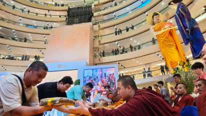 Vesak Festival 2025 di Surabaya Kumpulkan Dana Sementara Rp708 Juta Ringankan Beban Korban Gempa Myanmar