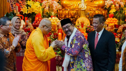 Rano Karno di Perayaan Waisak: Jakarta Adalah Rumah Aman untuk Semua Umat Beragama