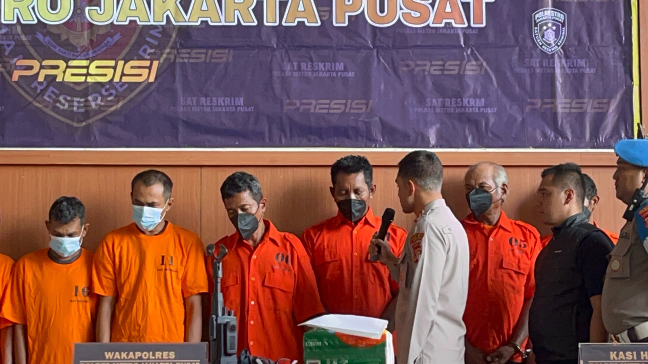 Anak Buah Hercules Lagi-lagi Diringkus Polisi, Tak Disangka Alasannya Masuk GRIB Jaya Ternyata...
            - galeri foto