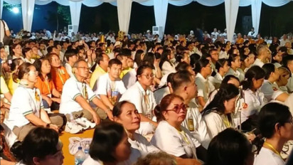 Momen Khidmat Ribuan Umat Buddha Ikuti Detik-Detik Waisak 2569 BE di Candi Borobudur