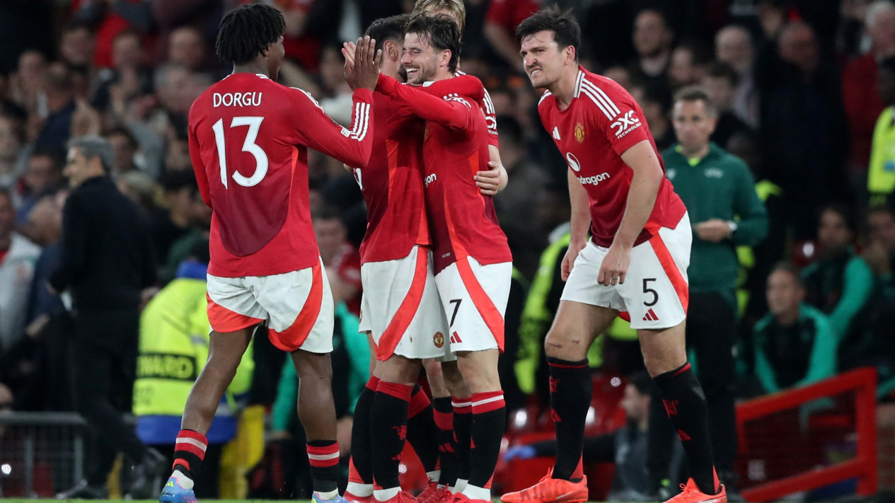 Tak Ada Parade Juara, Pemain Man United Hanya Gelar Acara Makan-makan di Tempat Latihan Jika Juarai Liga Europa
            - galeri foto