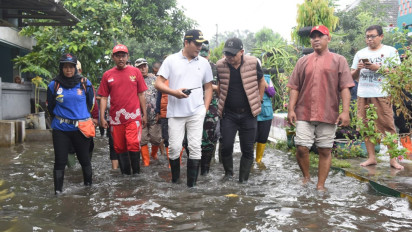 Banjir di Sidoarjo Hambat Aktifitas Warga