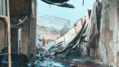 Gudang Kasur Busa di Jombang Ludes Terbakar, Kerugian Capai Rp500 Juta