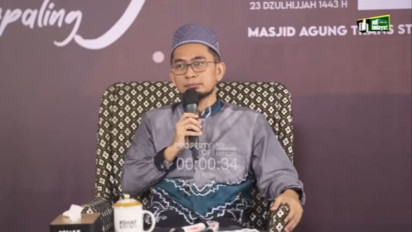 Ustaz Adi Hidayat Anjurkan Baca Zikir Pelunas Utang, Jika Mau Dibantu Langsung Allah SWT