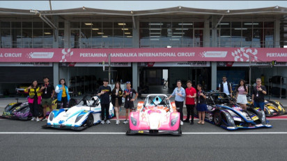 Wamen Ekraf dan Erika Richardo Perkenalkan Indonesia ke Dunia Internasional di W3 Racing Legends