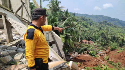 Tanah Longsor Terjang Purworejo, 4 Rumah Rusak dan Akses Jalan Tertutup