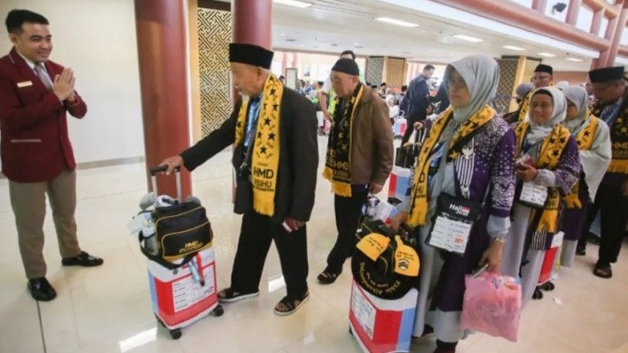 Komisi VIII DPR Minta Jemaah Haji Indonesia Ikuti Aturan, Tidak Pergi Pakai Visa Tidak Resmi
            - galeri foto