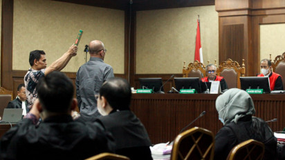 Keberadaan Harun Masiku Diketahui, Kubu Hasto Pertanyaan KPK Tak Lakukan Penangkapan