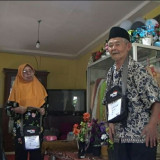 10 Tahun Menabung dari Hasil Jualan Es Campur, Mbah Said dan Istri Akhirnya Berangkat Haji