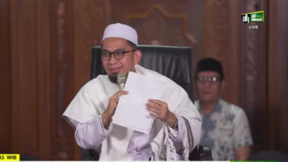 Selain Bekerja Keras, Ustaz Adi Hidayat Anjurkan Baca Doa ini Setiap Hari Insyaallah Rezeki Mengalir