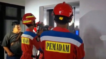 Lima Orang Terjebak Dalam Lift Gereja di Kebayoran Lama Jaksel, Damkar Turun Tangan